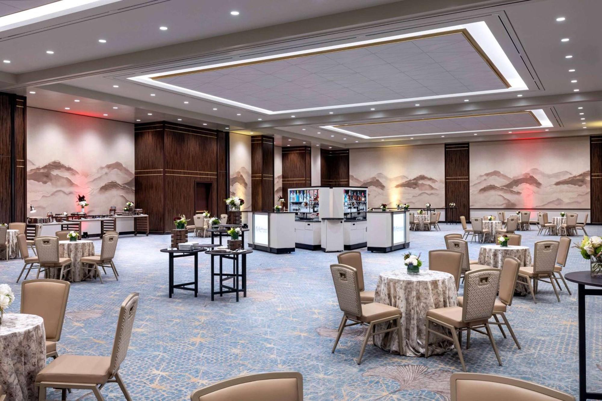 Conrad Las Vegas At Resorts World Esterno foto The ballroom at the hotel