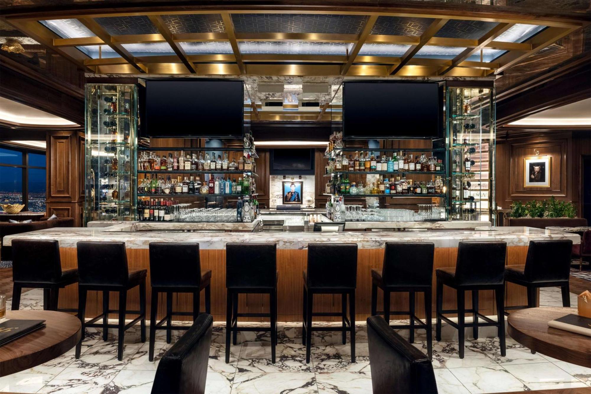 Conrad Las Vegas At Resorts World Esterno foto The bar at the lounge