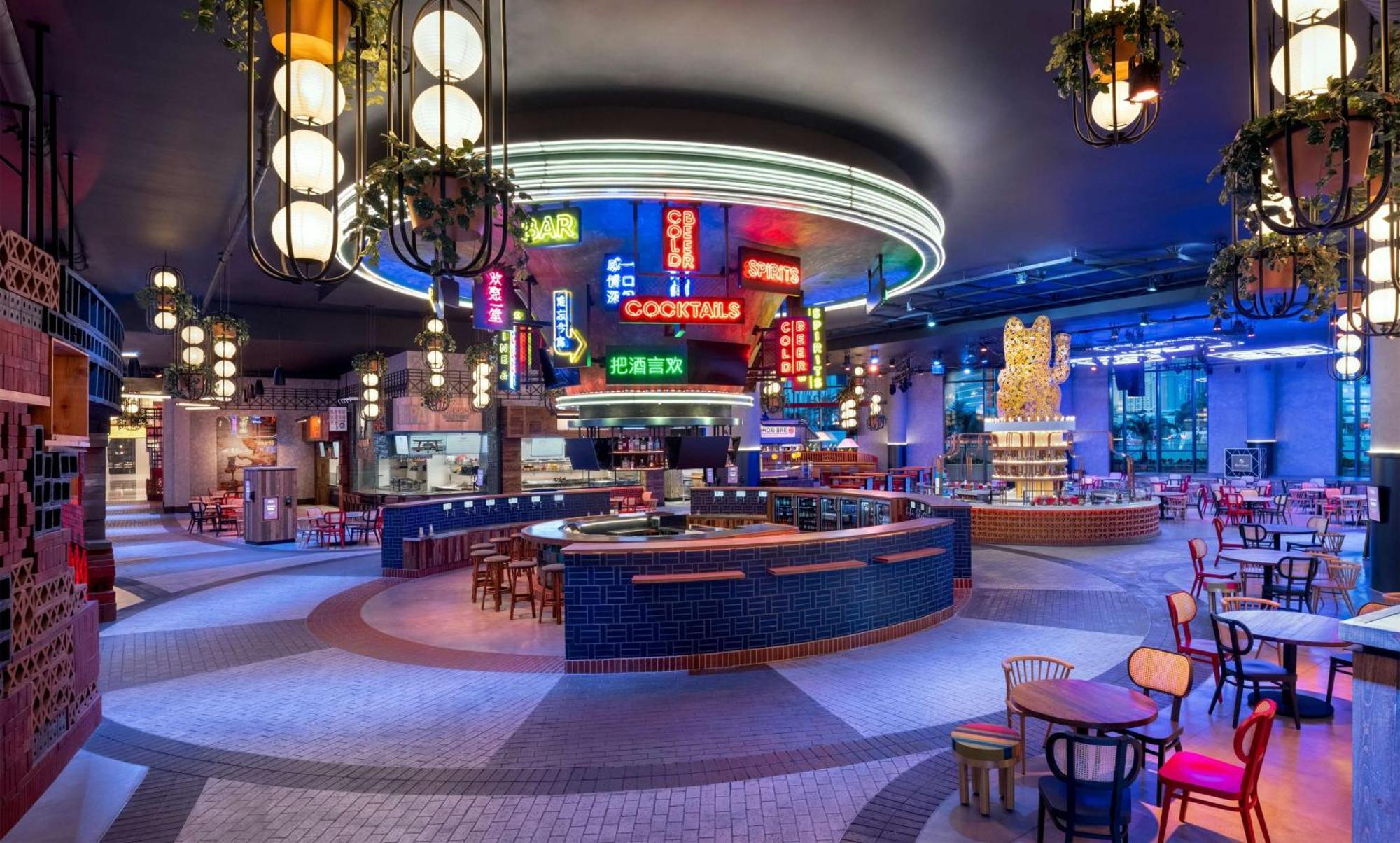 Conrad Las Vegas At Resorts World Esterno foto The bar at the center of the casino