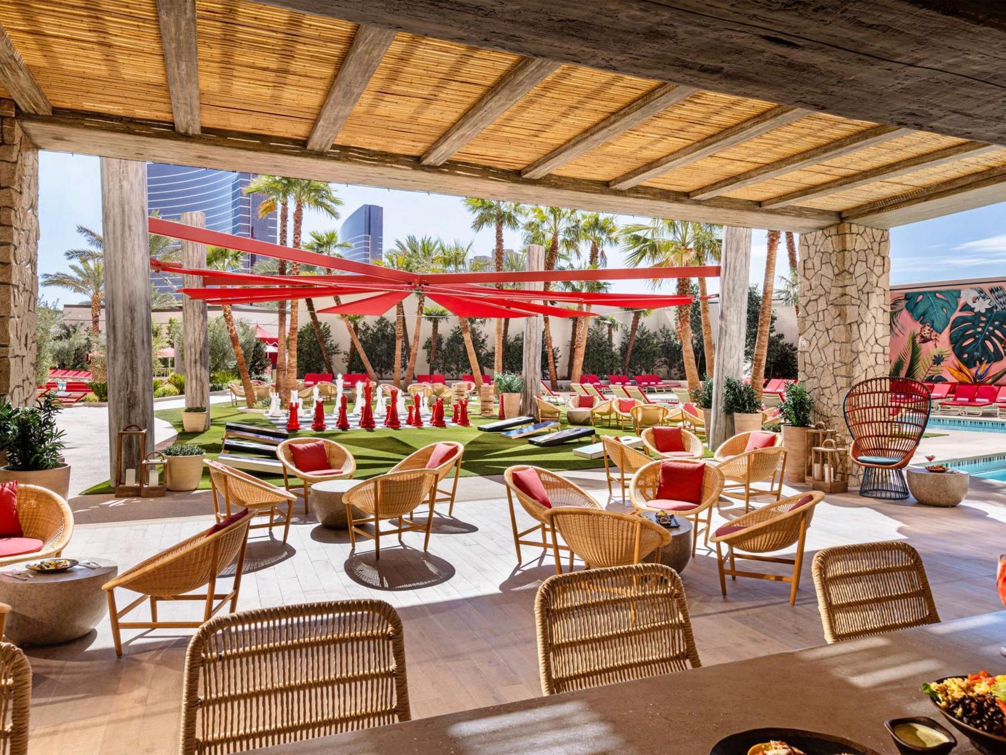 Conrad Las Vegas At Resorts World Esterno foto The pool at the Palms